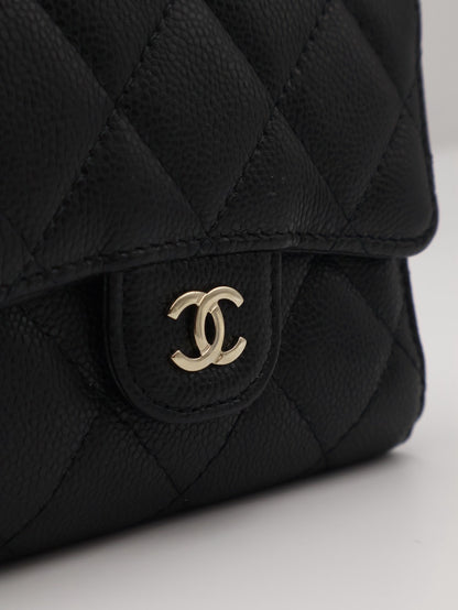 CHANEL 經典口蓋拉鍊零錢袋三折短夾 - 黑金