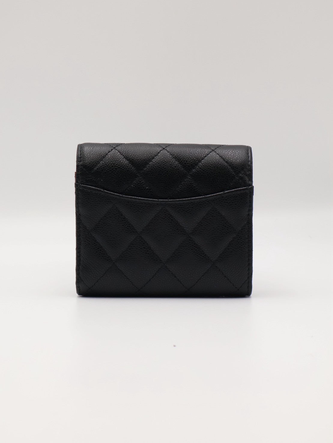 CHANEL 經典口蓋拉鍊零錢袋三折短夾 - 黑金
