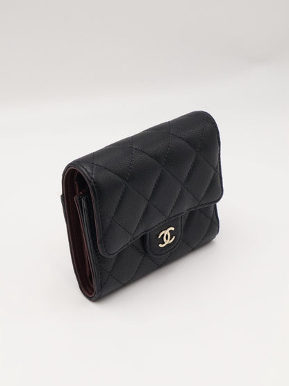 CHANEL 經典口蓋拉鍊零錢袋三折短夾 - 黑金