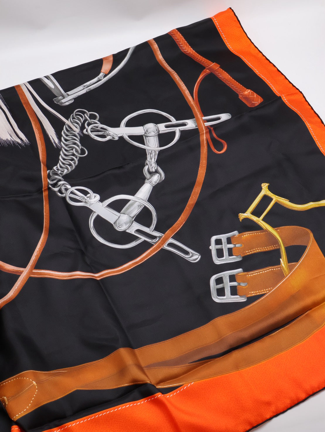 HERMES Projets Carres Poncho 馬具博物館披肩 140 - 黑