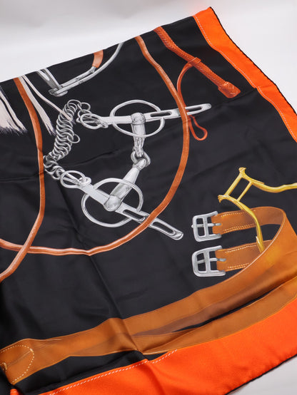 HERMES Projets Carres Poncho 馬具博物館披肩 140 - 黑