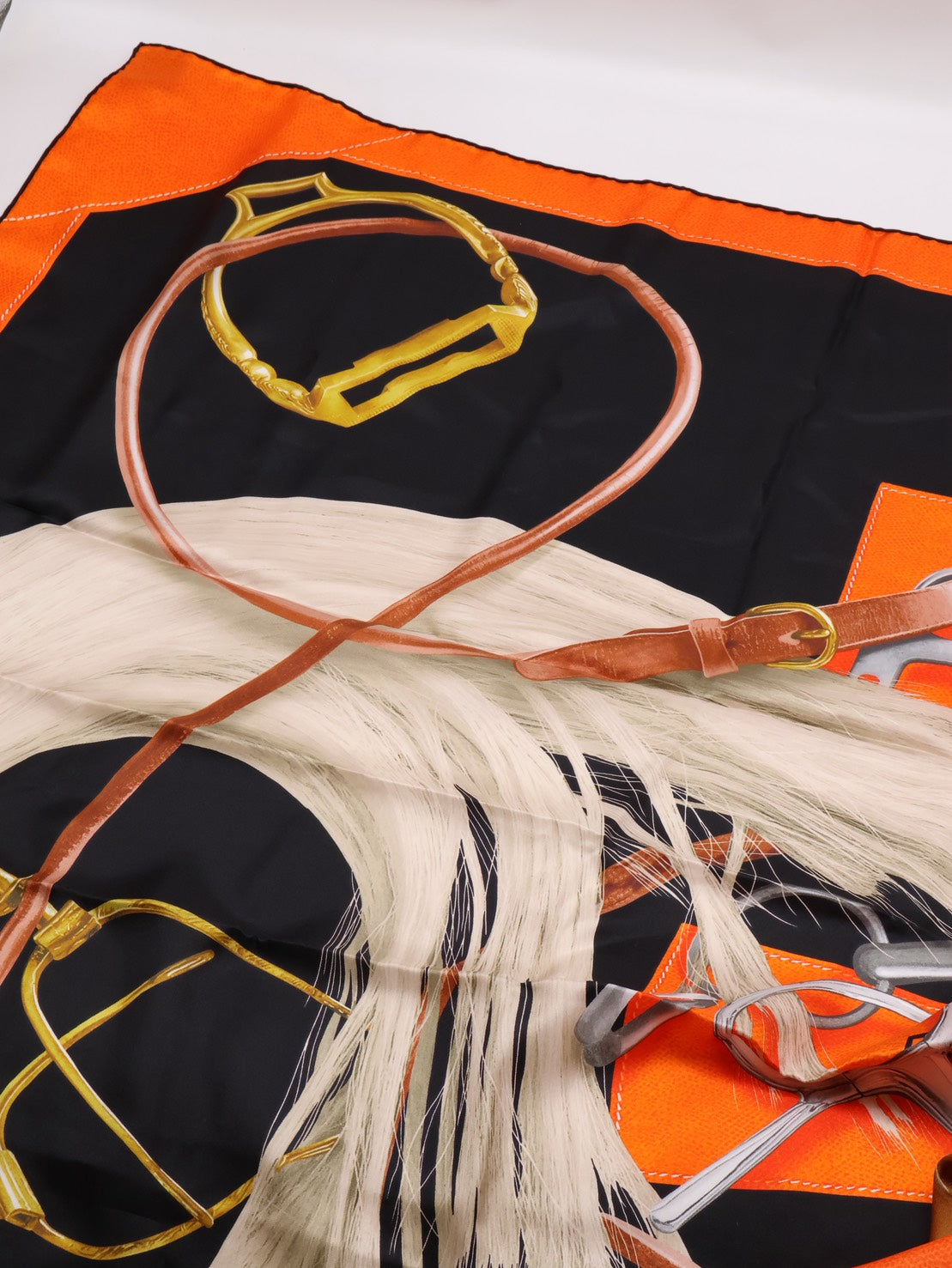 HERMES Projets Carres Poncho 馬具博物館披肩 140 - 黑