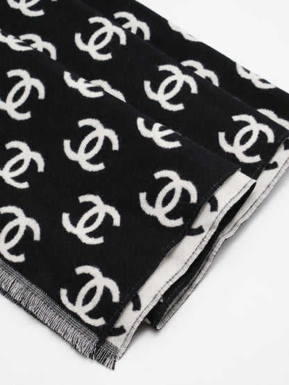 CHANEL 經典雙C雙面羊絨圍巾