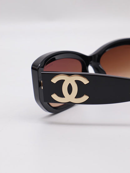 CHANEL 雙C長方形太陽眼鏡 - 黑