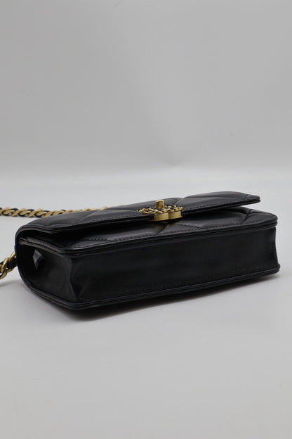 CHANEL 19 經典菱格紋雙色鍊WOC - 黑金