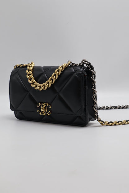 CHANEL 19 經典菱格紋雙色鍊WOC - 黑金