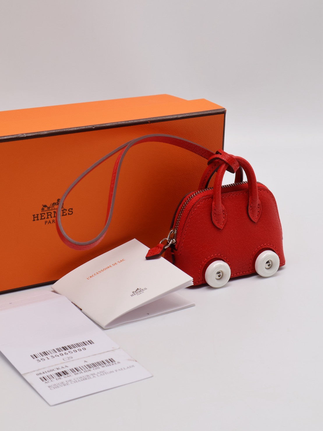 HERMES Bolide on wheels charm - 心紅色 B