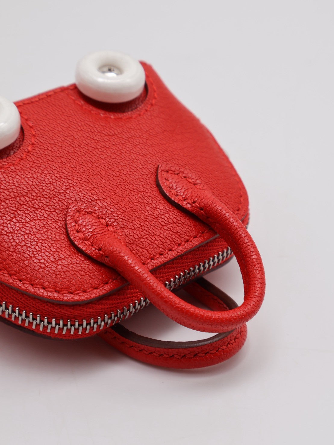 HERMES Bolide on wheels charm - 心紅色 B