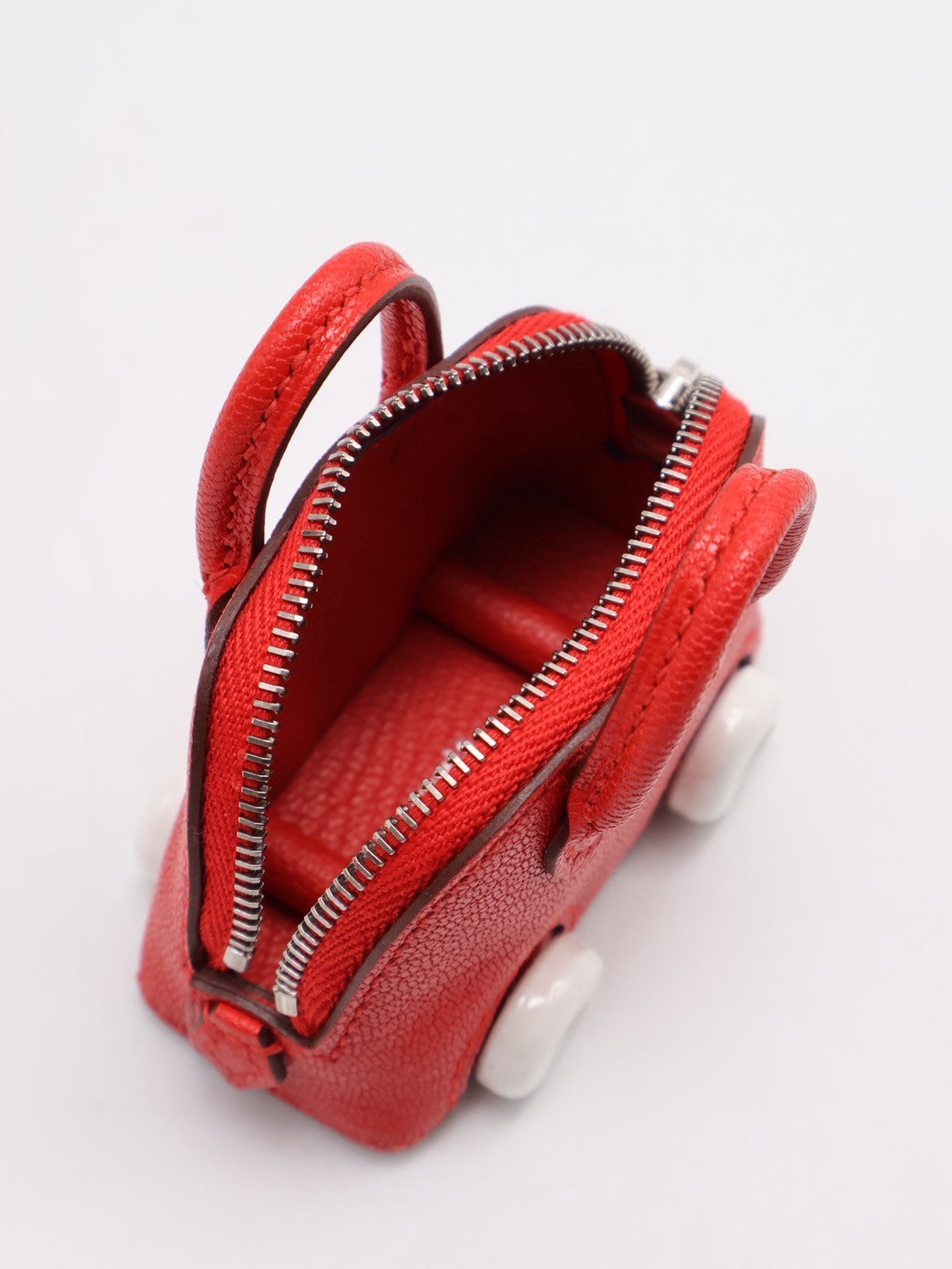 HERMES Bolide on wheels charm - 心紅色 B