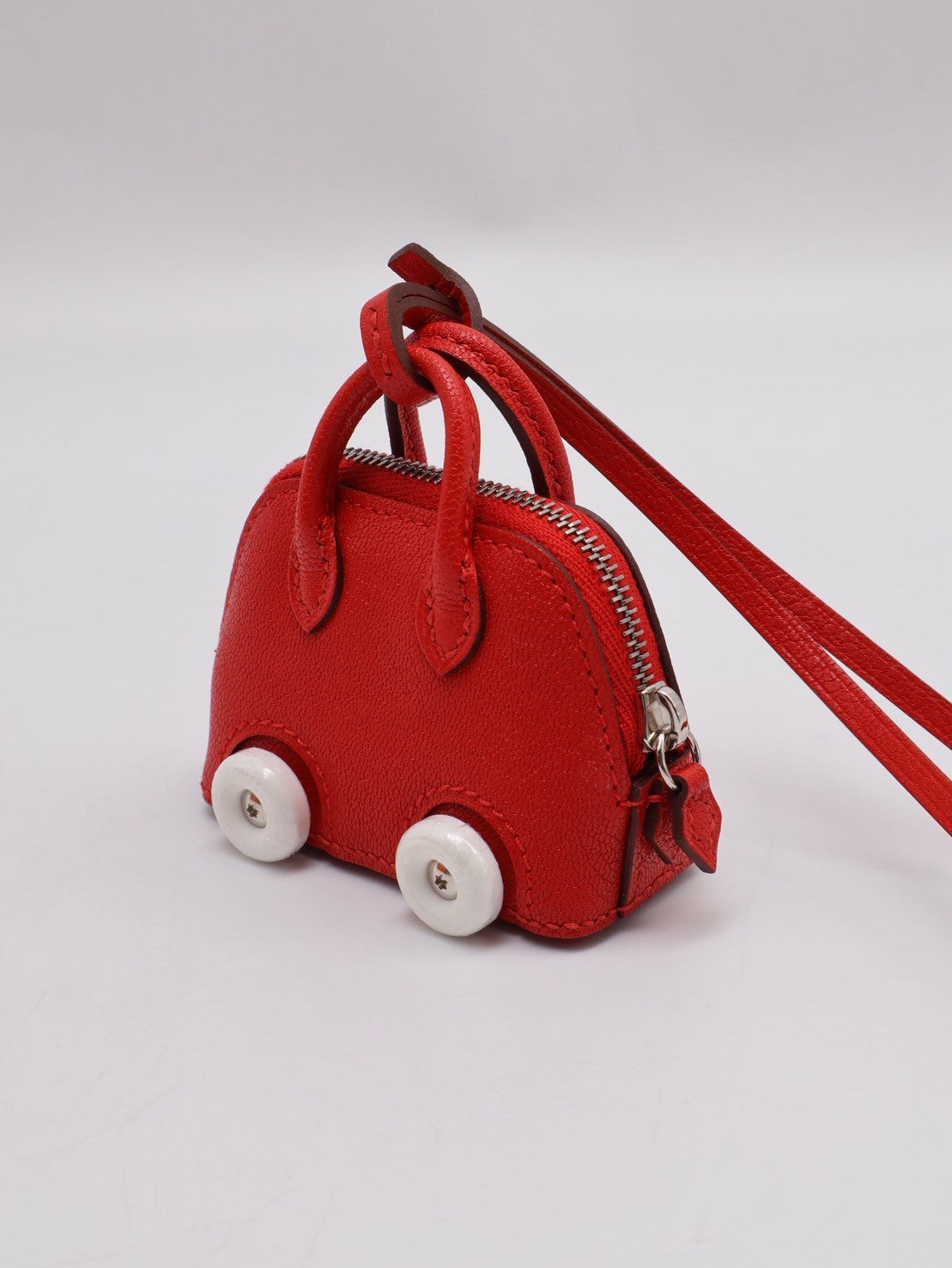 HERMES Bolide on wheels charm - 心紅色 B