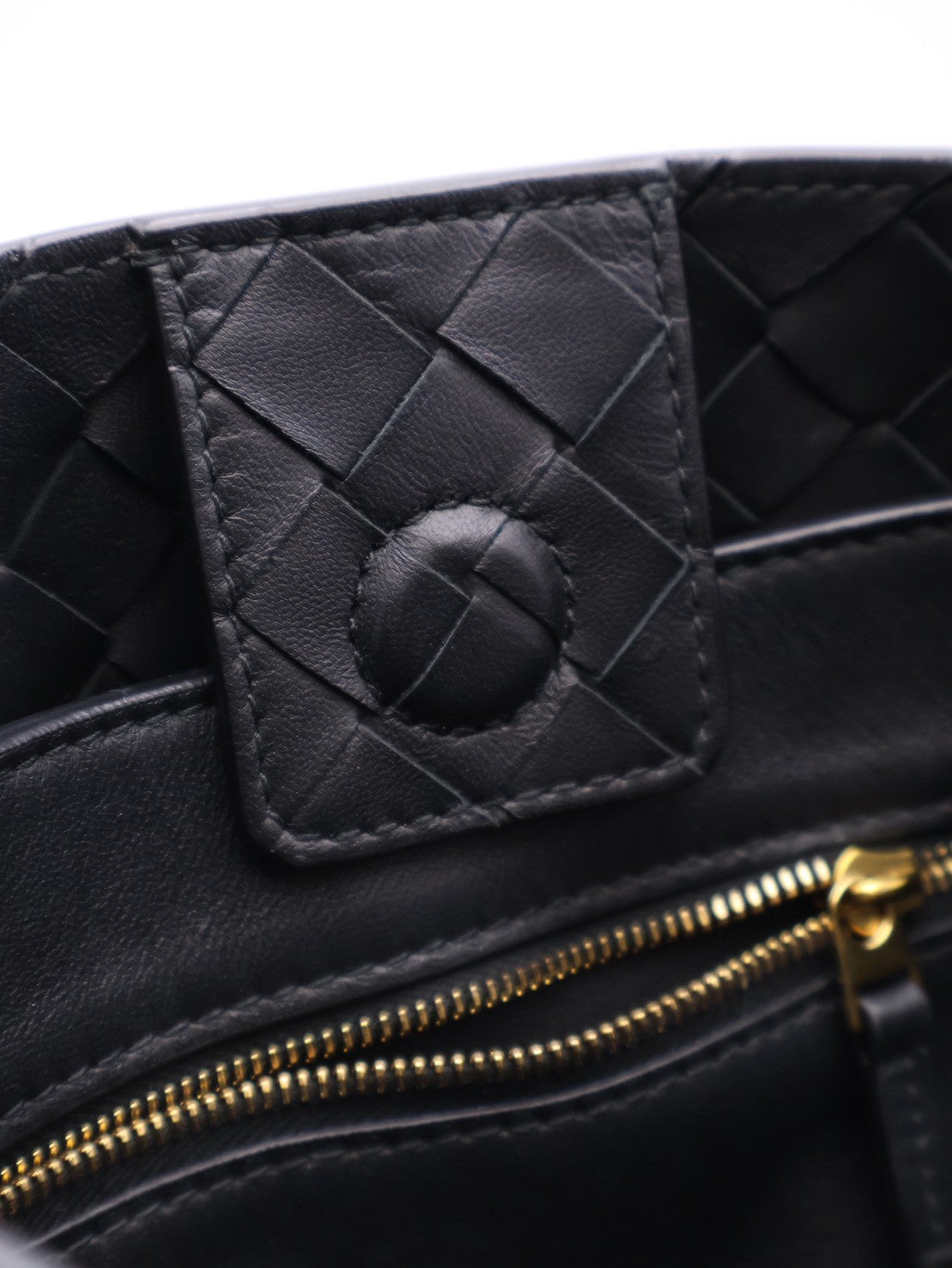 BOTTEGA VENETA Andiamo編織單肩包 - 中號黑金