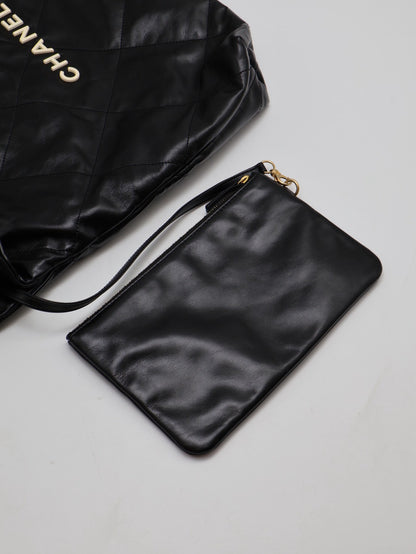 CHANEL 22 Bag - 中號白字黑金