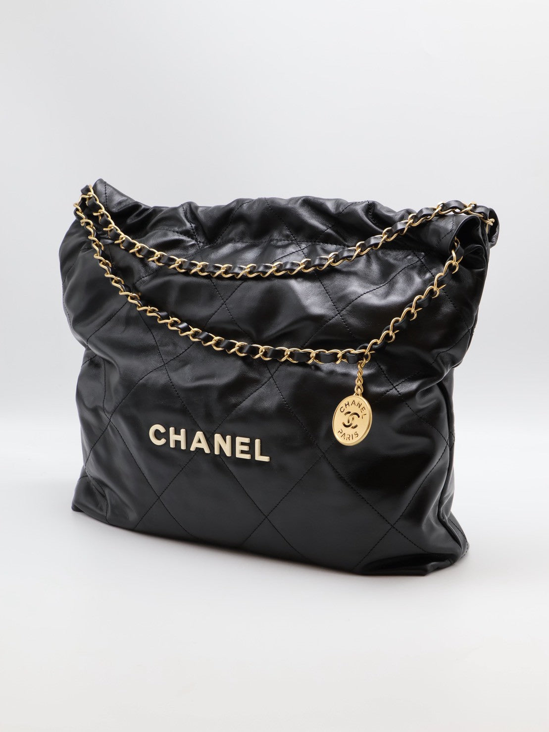 CHANEL 22 Bag - 中號白字黑金
