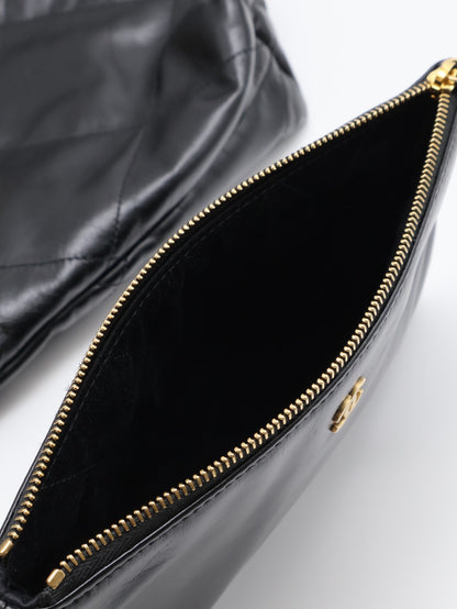 CHANEL 22 Bag - 中號白字黑金