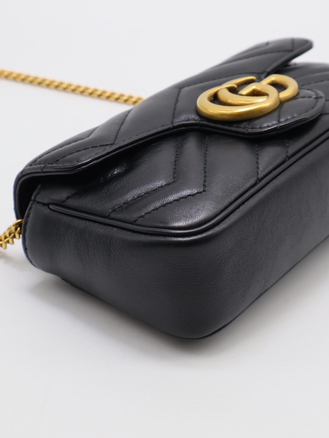 GUCCI Marmont Matelasse斜背包 - 16超迷你黑金