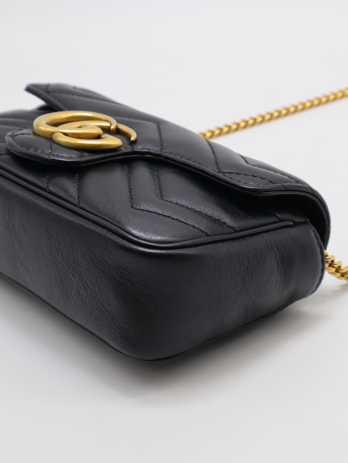 GUCCI Marmont Matelasse斜背包 - 16超迷你黑金