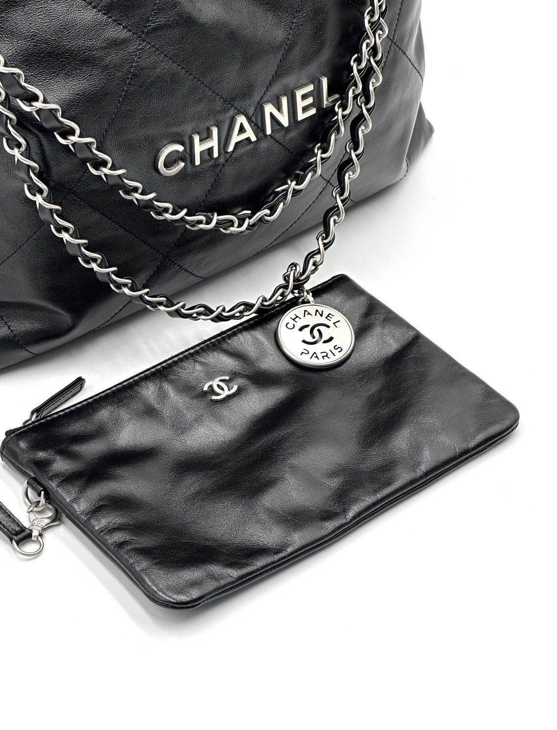 【Preowned】CHANEL 22 Bag - 黑銀中號