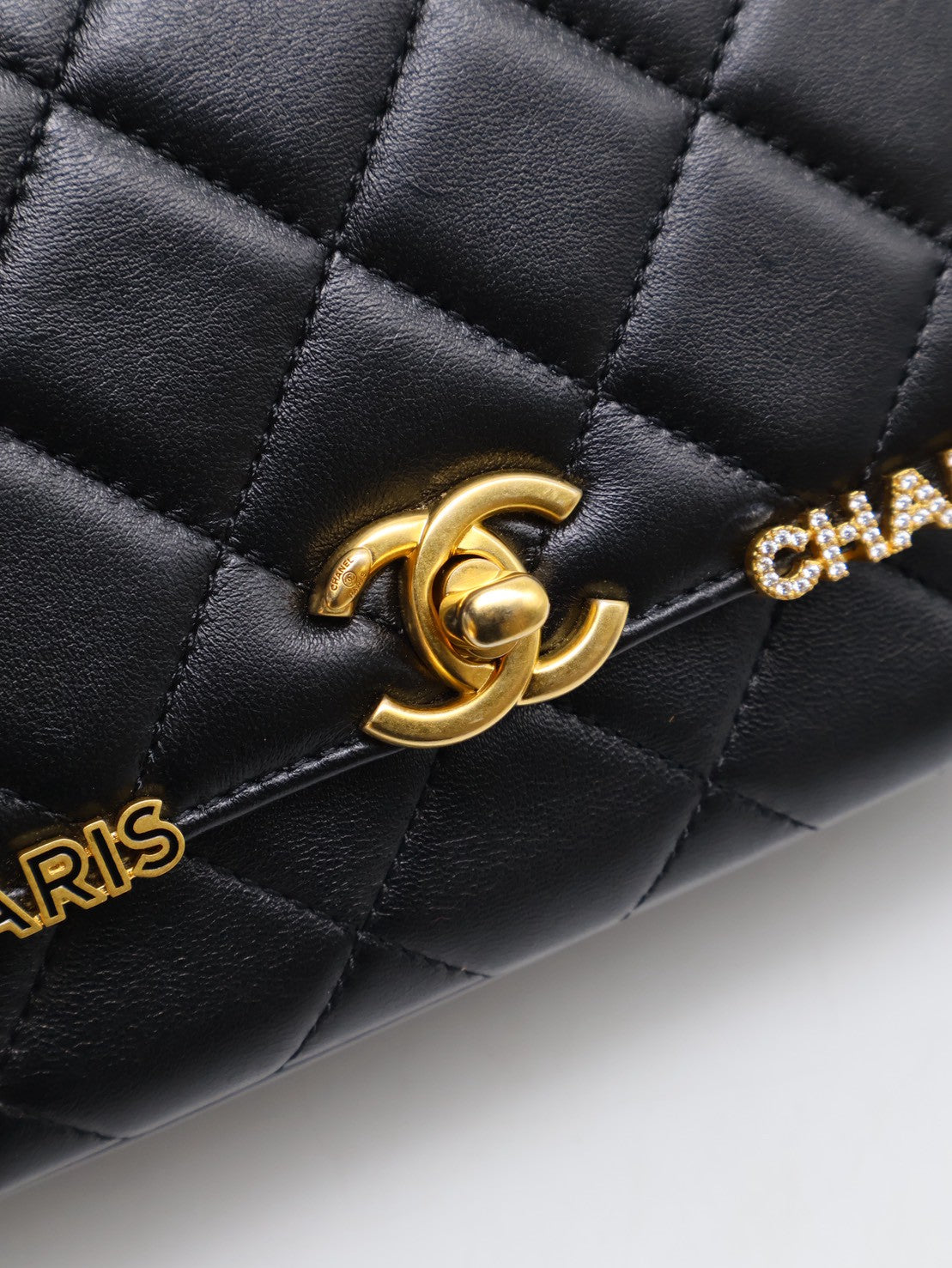 CHANEL 23C季節款口蓋包Mini CF20 - 黑金