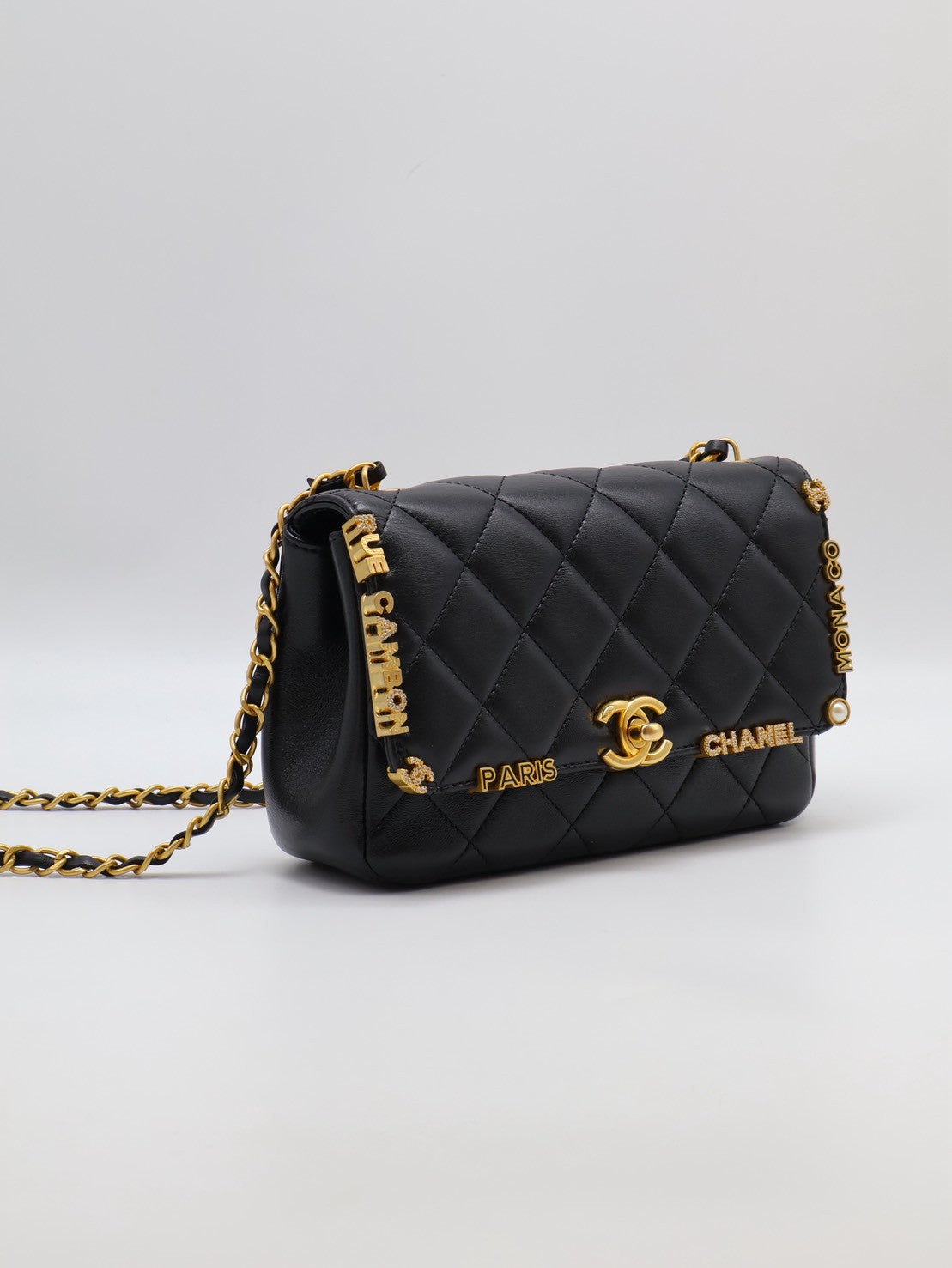 CHANEL 23C季節款口蓋包Mini CF20 - 黑金