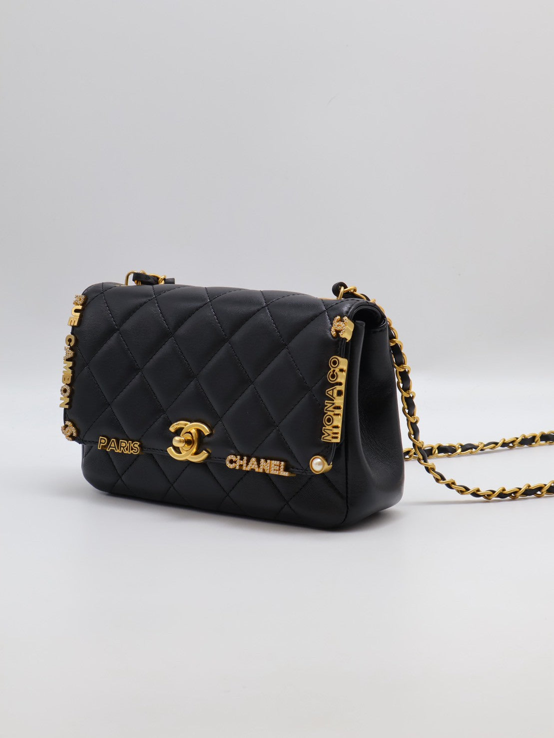 CHANEL 23C季節款口蓋包Mini CF20 - 黑金