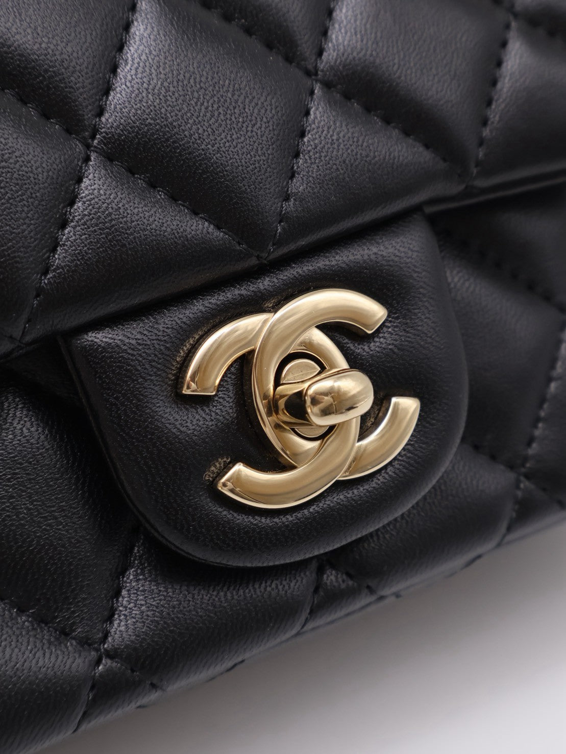 CHANEL 經典口蓋包Mini CF18 - 黑金