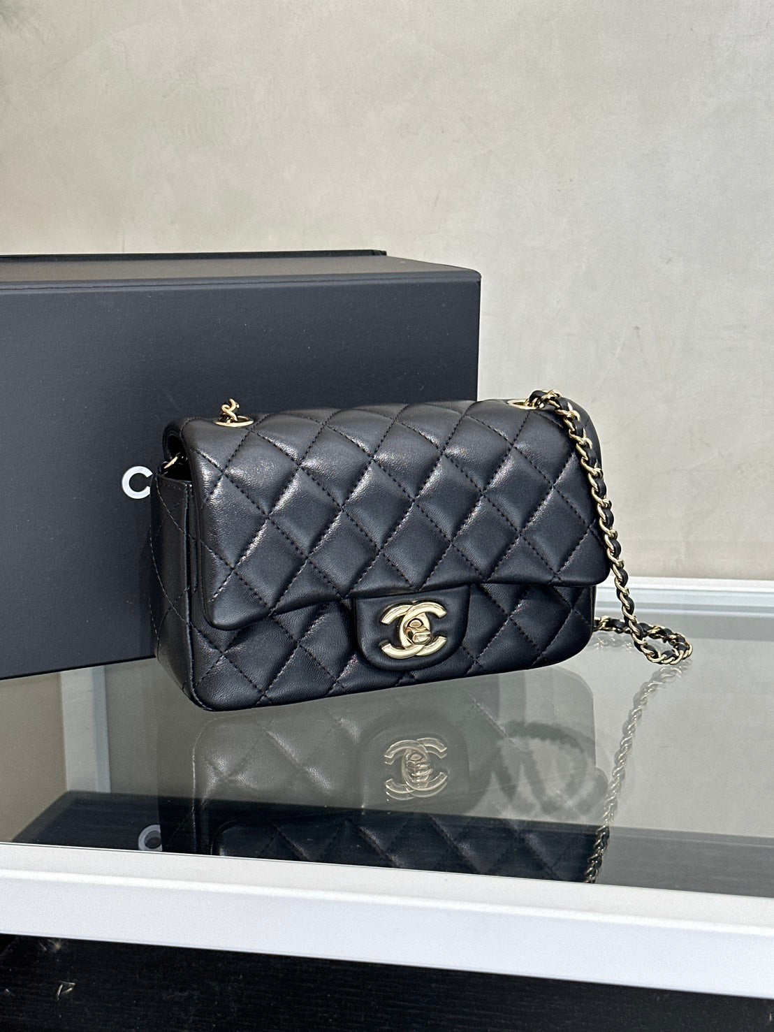CHANEL 經典口蓋包Mini CF18 - 黑金