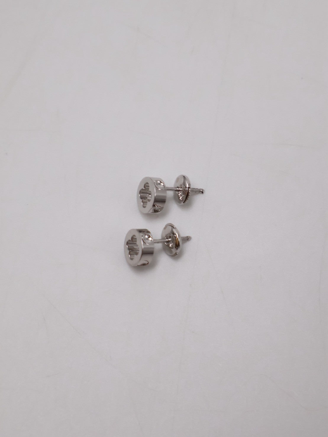 LOUIS VUITTON Empreinte 18K白金耳環