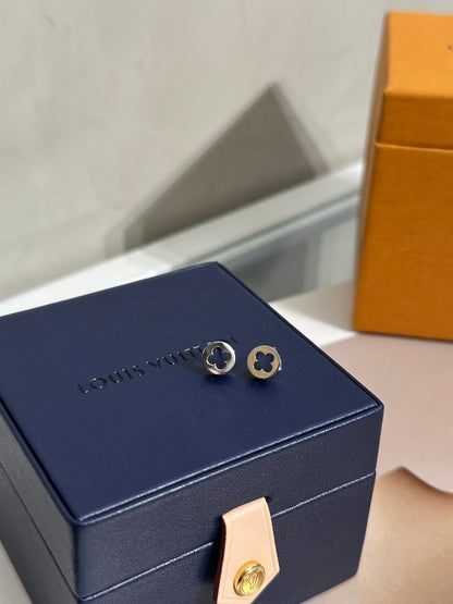 LOUIS VUITTON Empreinte 18K白金耳環