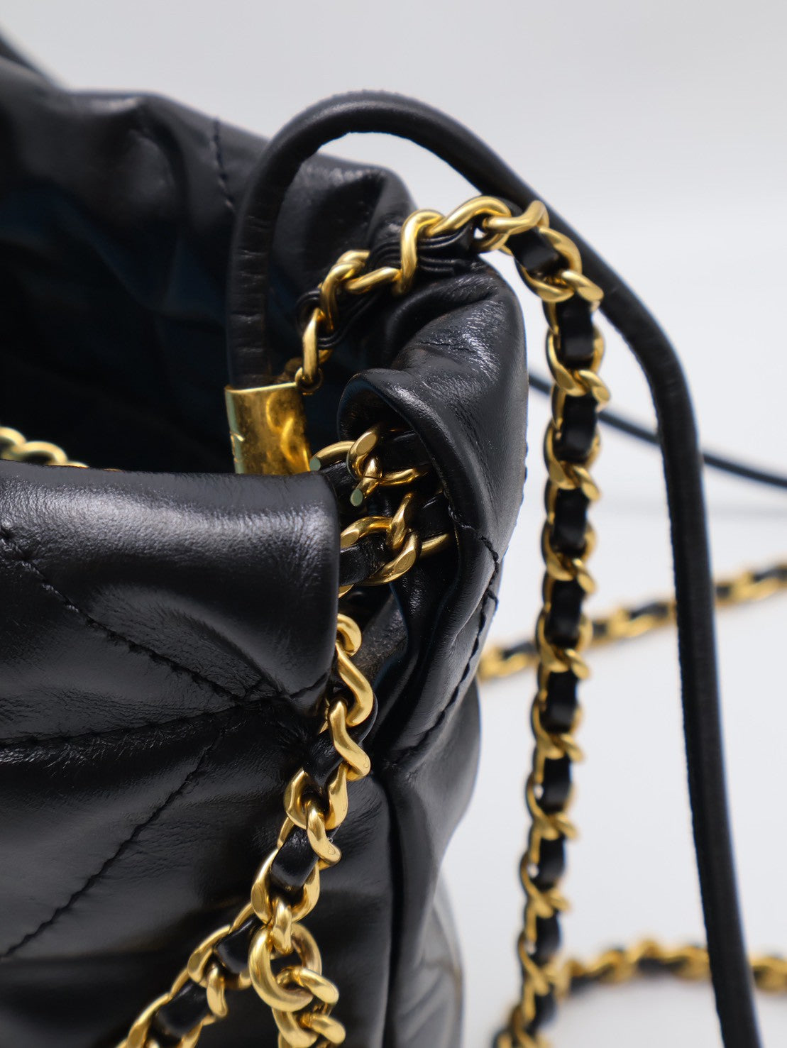 CHANEL 22 Mini Bag 珍珠雙C鍊 - 黑金