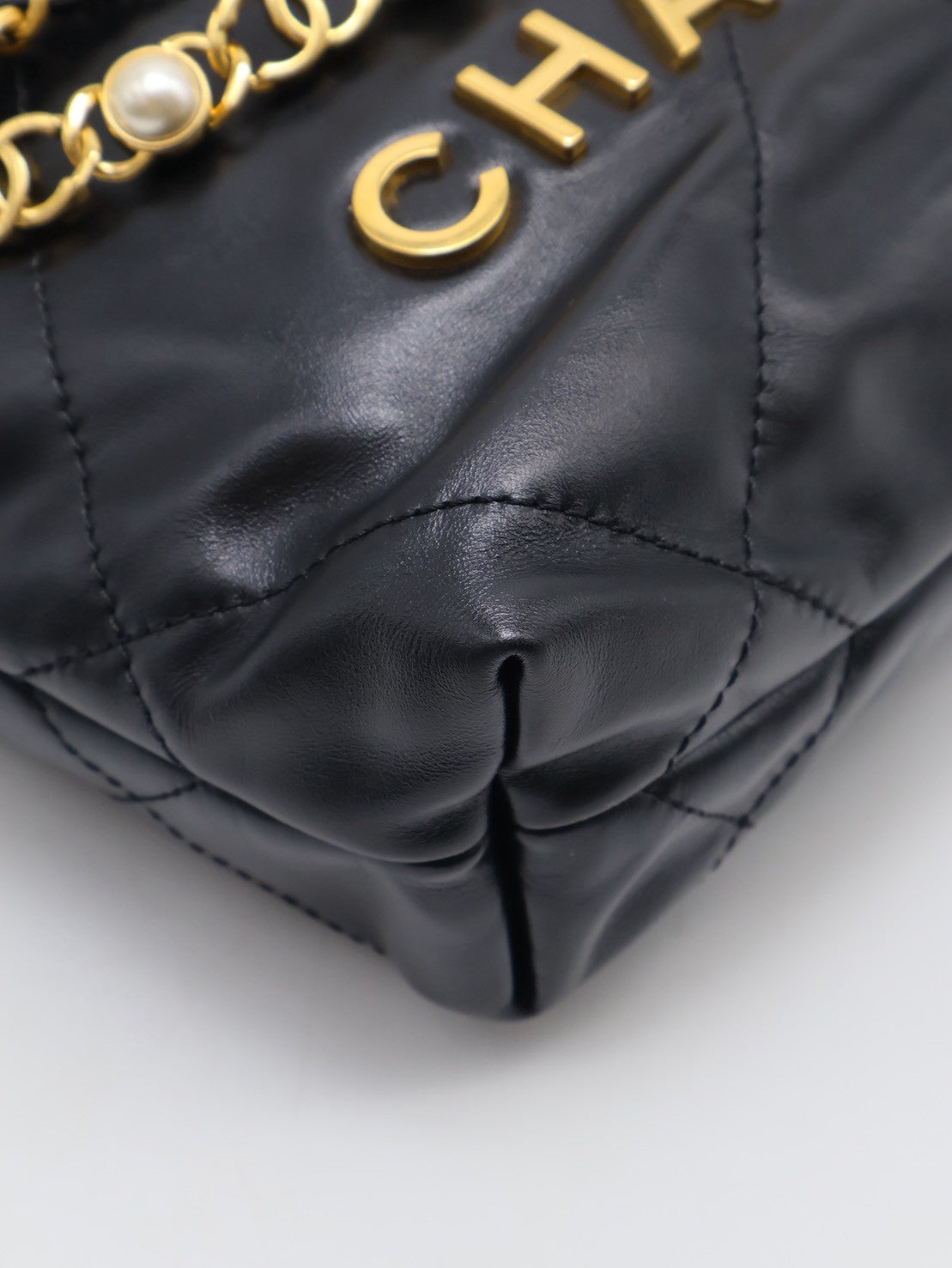 CHANEL 22 Mini Bag 珍珠雙C鍊 - 黑金