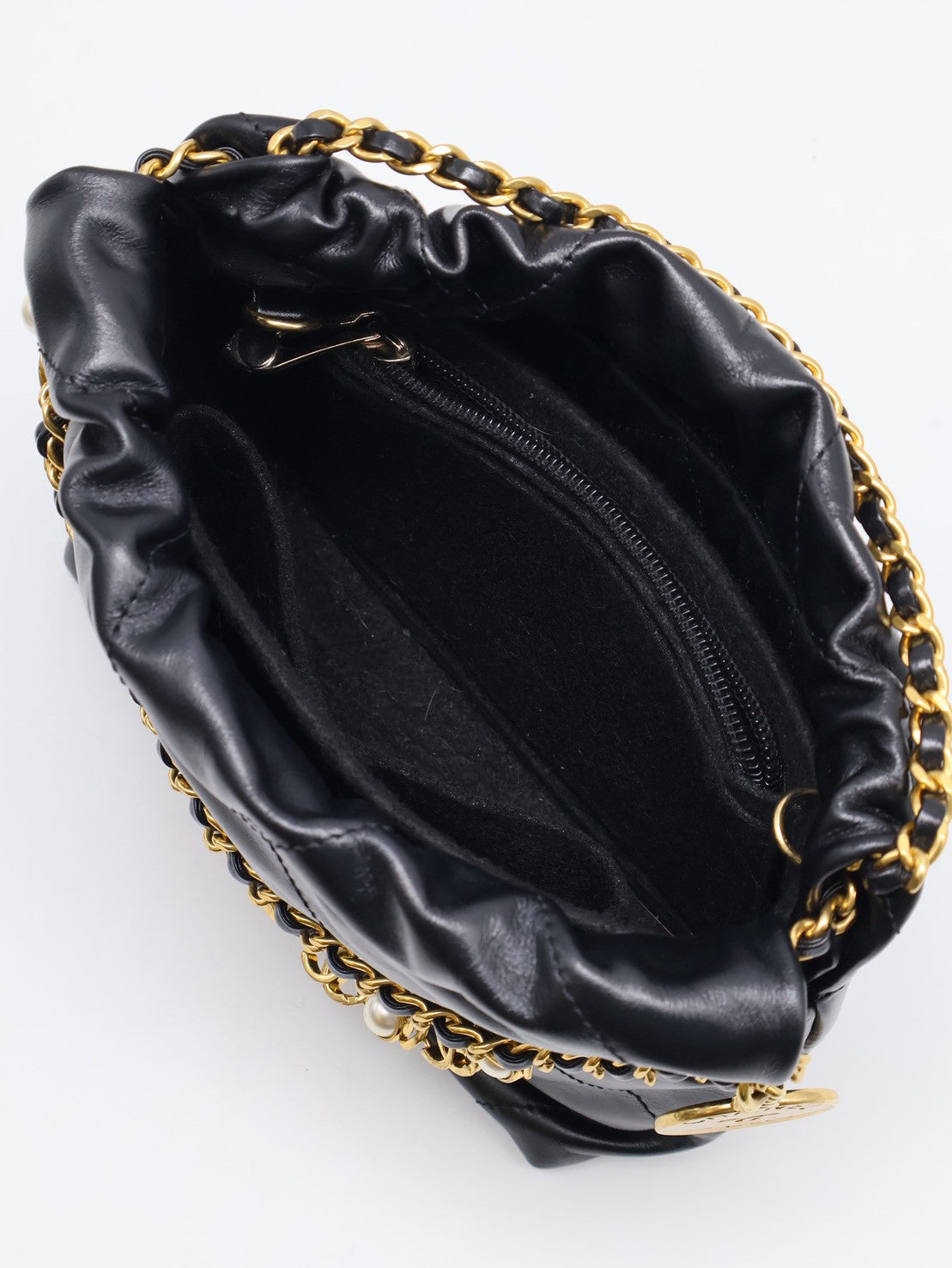 CHANEL 22 Mini Bag 珍珠雙C鍊 - 黑金