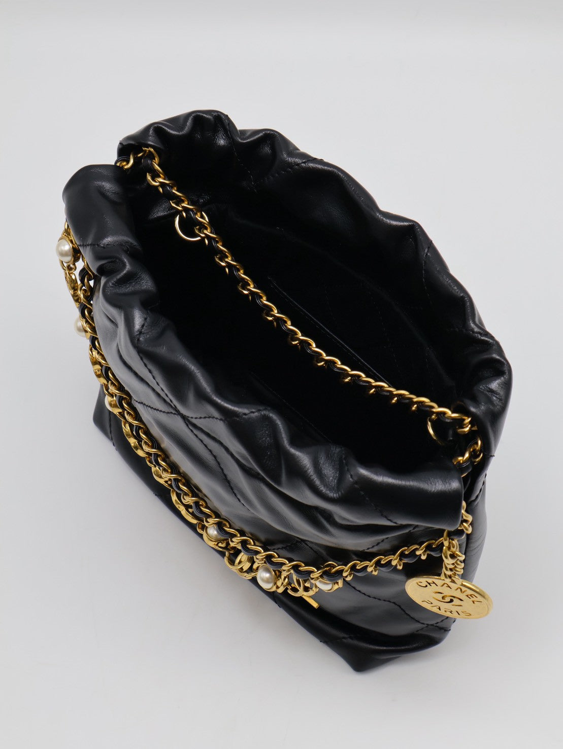 CHANEL 22 Mini Bag 珍珠雙C鍊 - 黑金