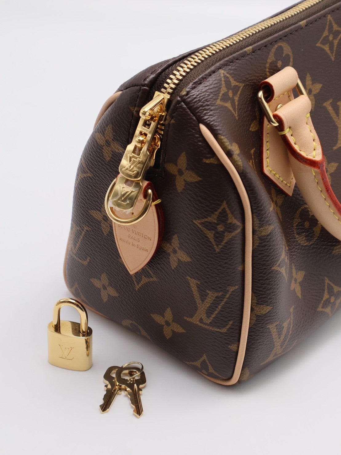 LOUIS VUITTON Speedy 20