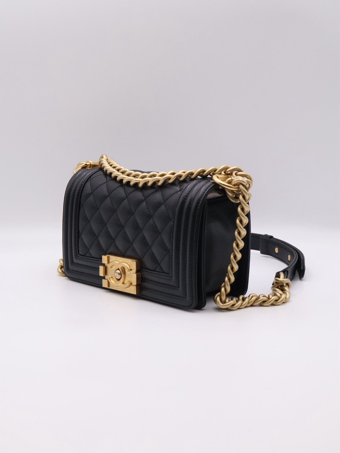 CHANEL Boy20 粒面牛皮口蓋包 - 黑金