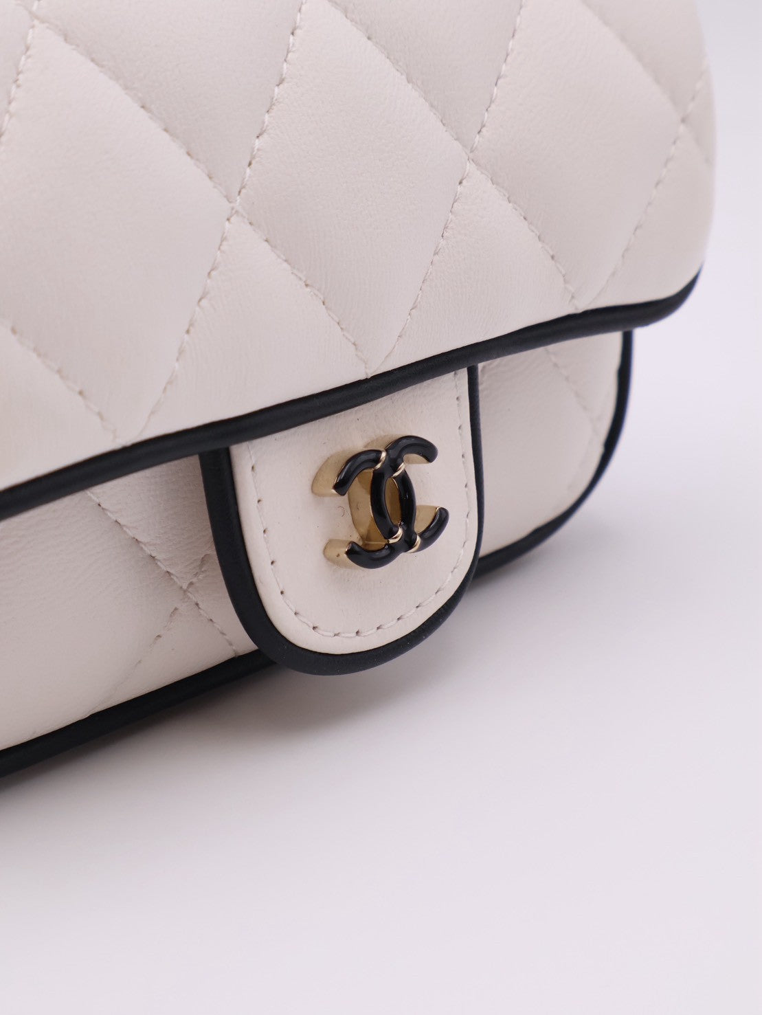 CHANEL 25P迷你熊貓包