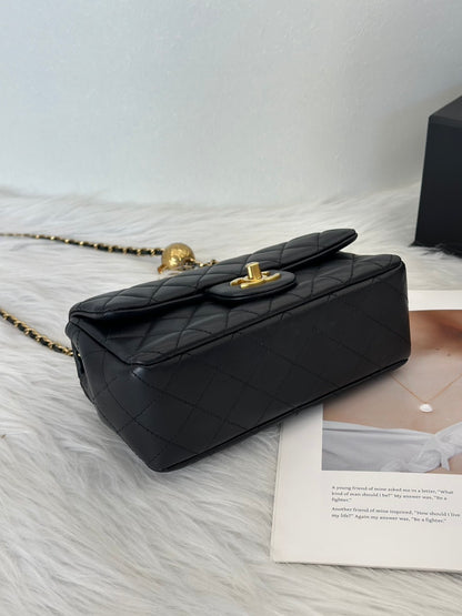CHANEL 經典口蓋包 Mini CF20 - 金球黑金