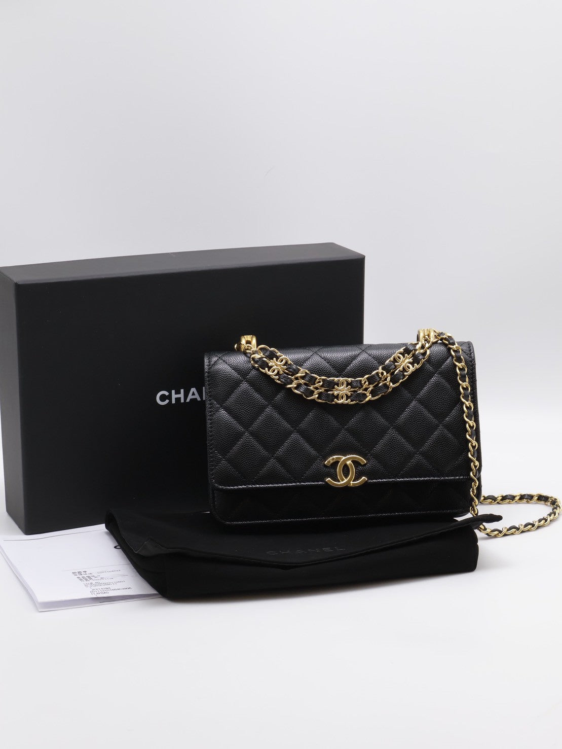 CHANEL 22K雙C皮穿鍊WOC - 粒面牛皮黑金