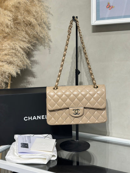 CHANEL 經典口蓋包 CF23 - 羊皮奶茶金31開