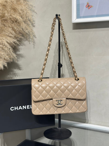 CHANEL 經典口蓋包 CF23 - 羊皮奶茶金31開