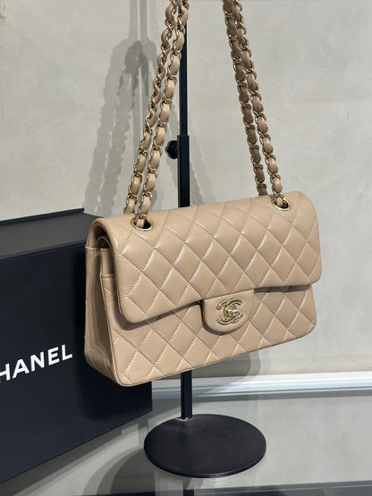 CHANEL 經典口蓋包 CF23 - 羊皮奶茶金31開