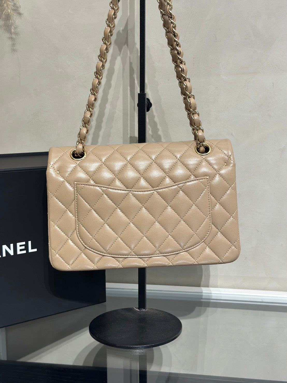 CHANEL 經典口蓋包 CF23 - 羊皮奶茶金31開