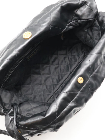 CHANEL 22 Bag - 小號白字黑金