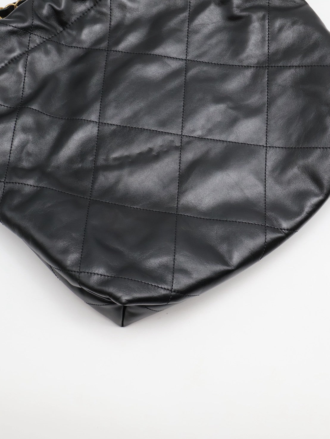CHANEL 22 Bag - 小號白字黑金