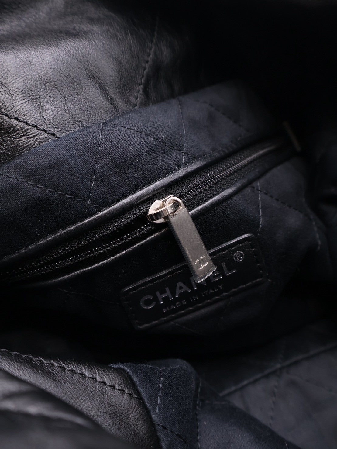 CHANEL 22 Bag - 小號黑銀