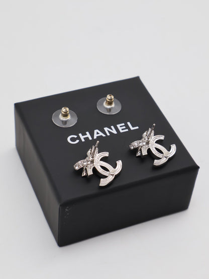 CHANEL 23S蝴蝶結雙C水鑽耳環