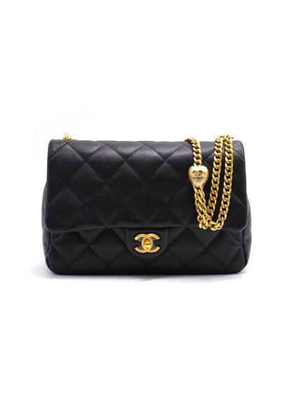 CHANEL 愛心調節釦口蓋包 24 - 黑金