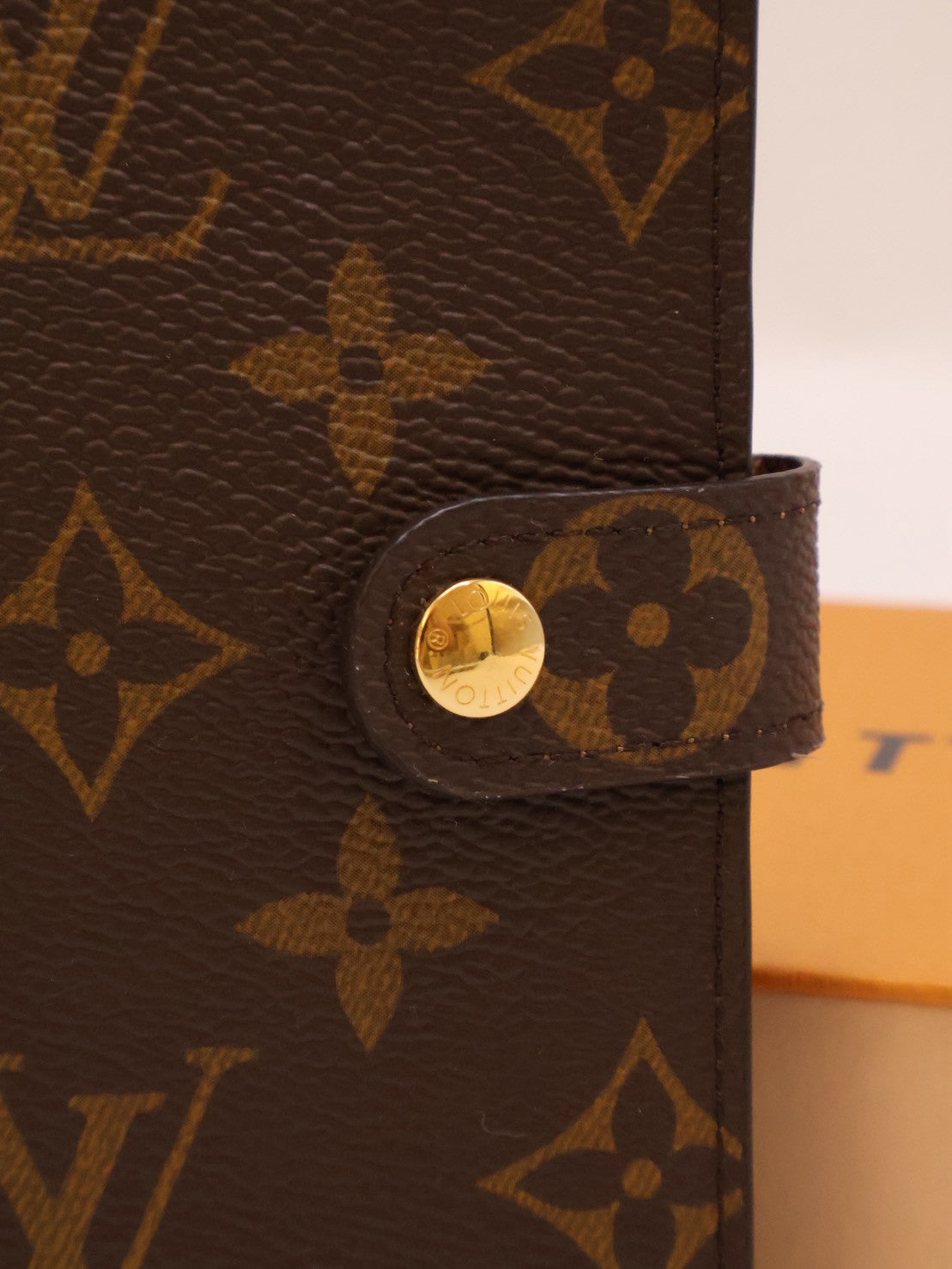LOUIS VUITTON 經典老花六孔活頁手帳本 / 筆袋
