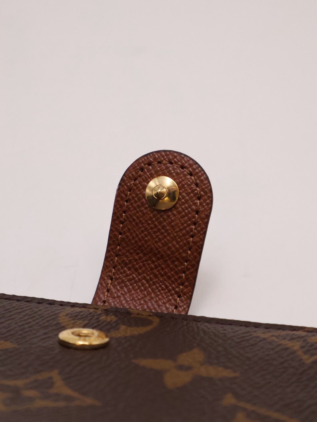 LOUIS VUITTON 經典老花六孔活頁手帳本 / 筆袋