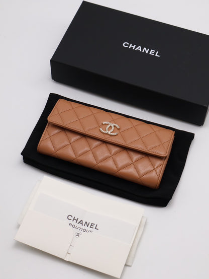 CHANEL 24K粒面牛皮雙折絲巾長夾 - 焦糖金