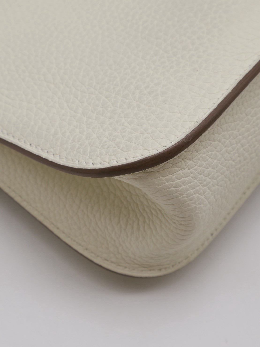 HERMES Halzan 25 - Mushroom/Beige De Weimar 蘑菇白/威瑪犬米金 B